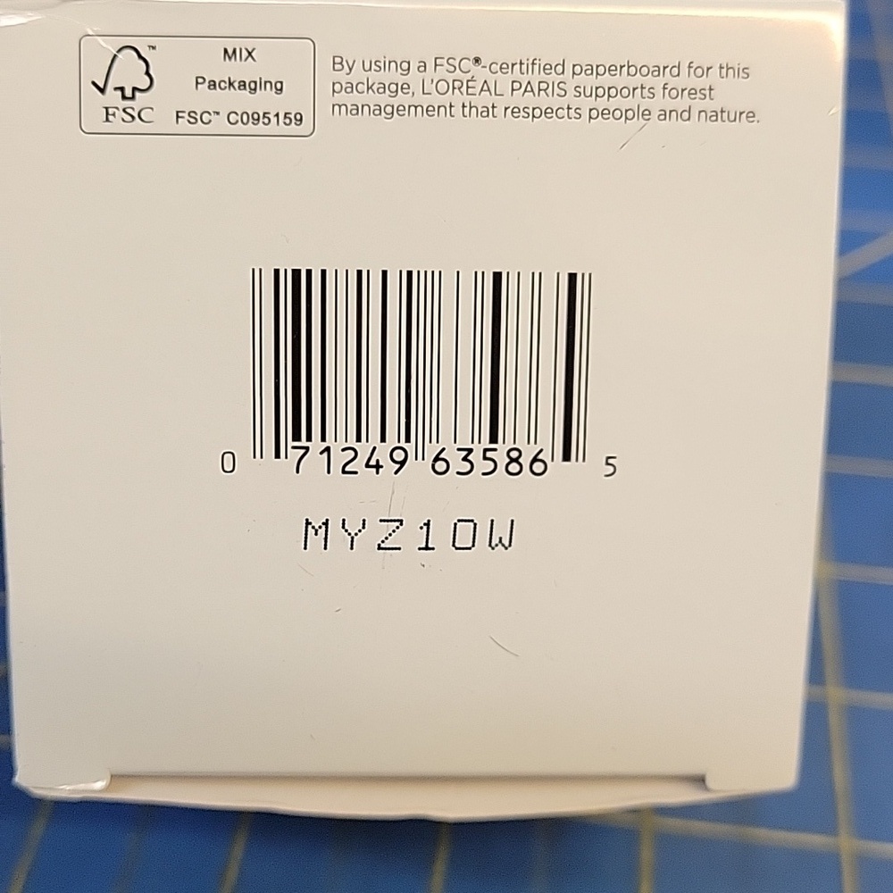 L'Oreal Revitalift Retinol + Niacinamide Cream New in Box - Picture 5 of 5